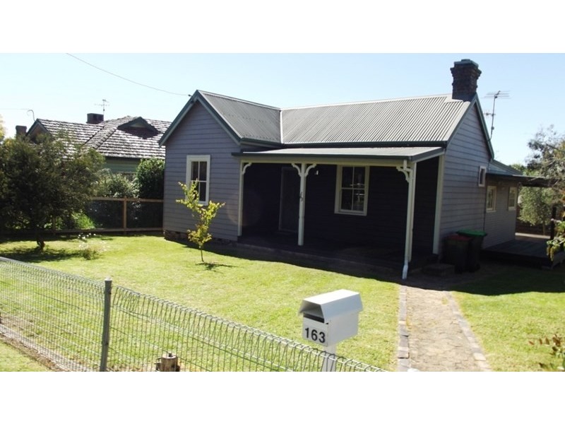 163 Brown Street, Armidale NSW 2350