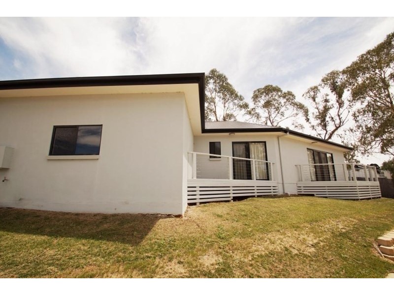 3 Orr Drive, Armidale NSW 2350