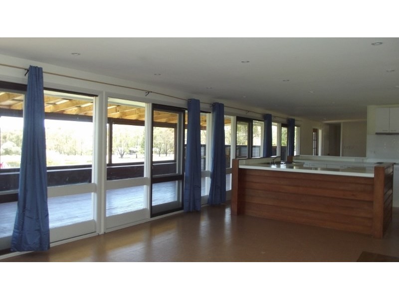 40 Invergowrie Road, Armidale NSW 2350
