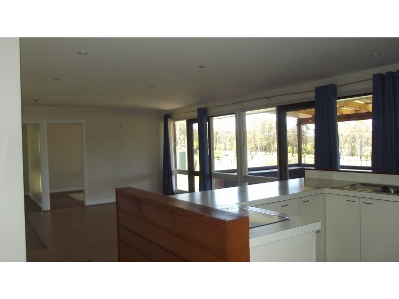 40 Invergowrie Road, Armidale NSW 2350