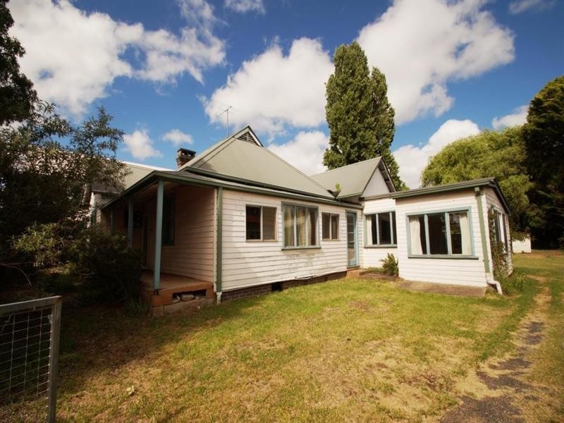 144 Markham Street, Armidale NSW 2350