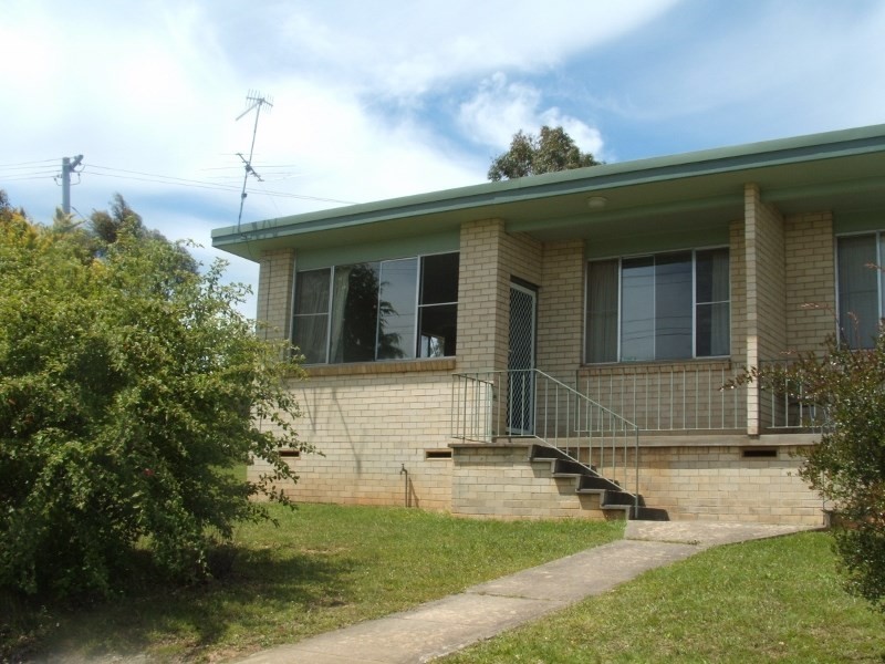 1/7 Glass Street, Armidale NSW 2350