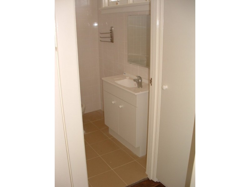 2/168 Mossman Street, Armidale NSW 2350