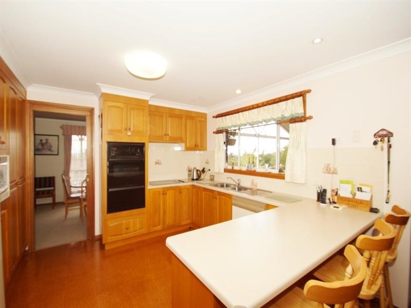 28 The Avenue, Armidale NSW 2350