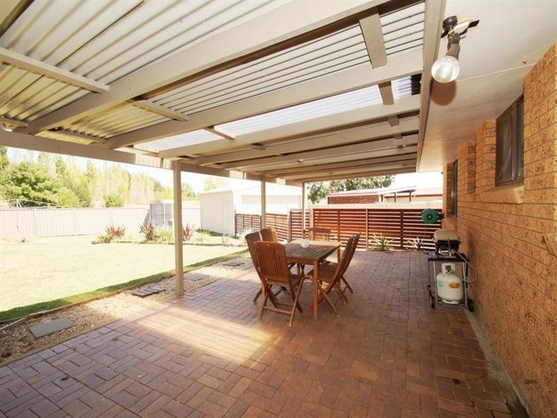 10 Phyllis Crescent, Armidale NSW 2350