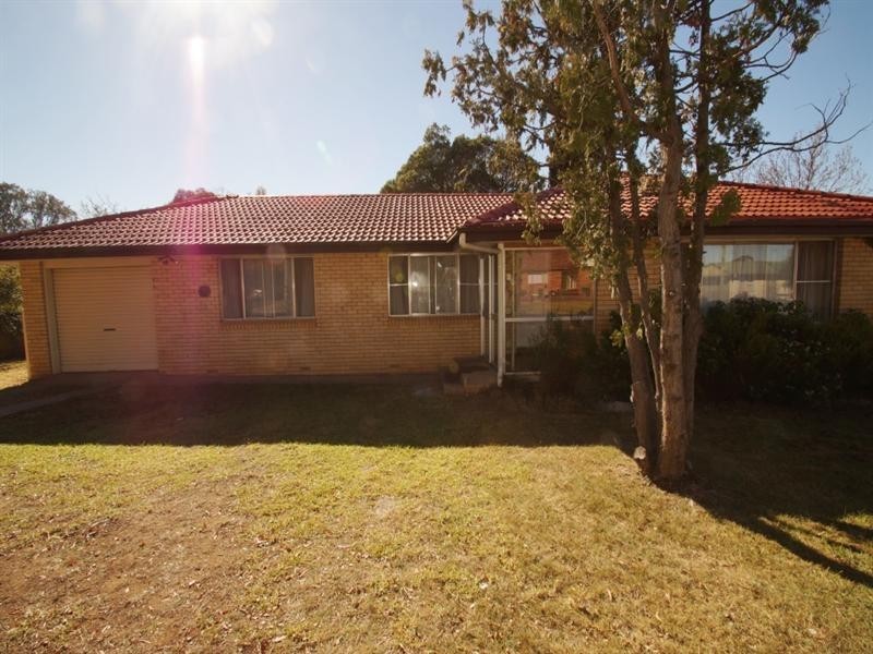 1 Watson Avenue, Armidale NSW 2350