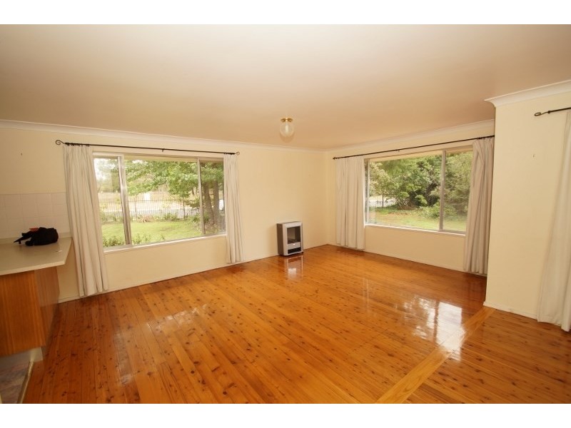 30 Burgess Street, Armidale NSW 2350