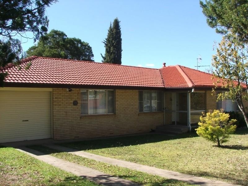 1 Watson Avenue, Armidale NSW 2350