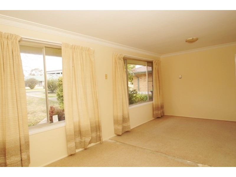 2/21 Short Street, Armidale NSW 2350