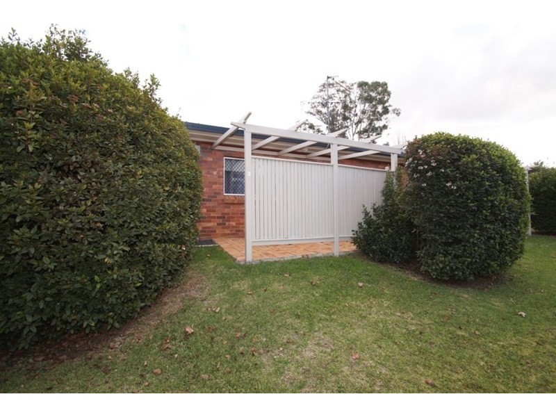 2/2 Simpson Avenue, Armidale NSW 2350