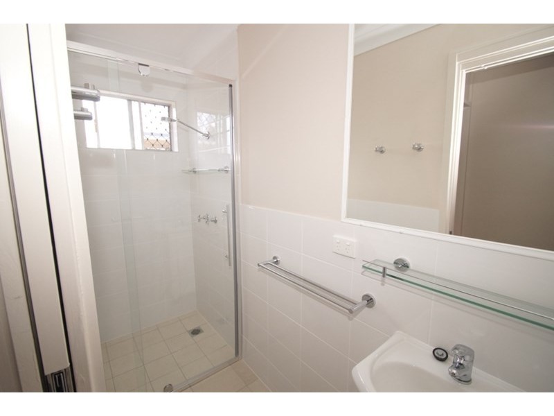 2/2 Simpson Avenue, Armidale NSW 2350