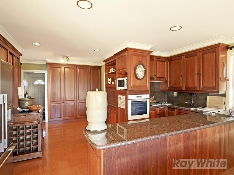 2 Baker Place, Armidale NSW 2350