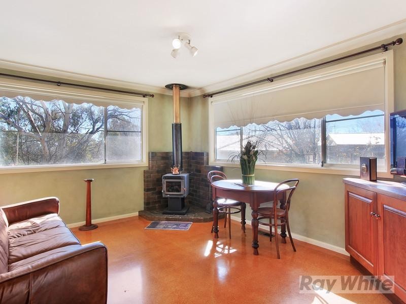 2 Baker Place, Armidale NSW 2350