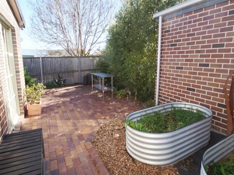 2/6 Eliza Lane, Armidale NSW 2350