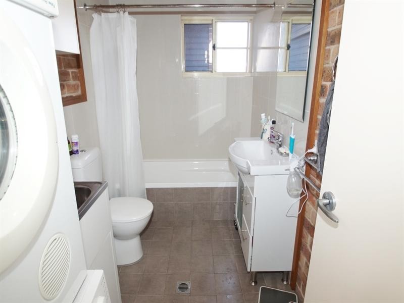 2/6 Eliza Lane, Armidale NSW 2350