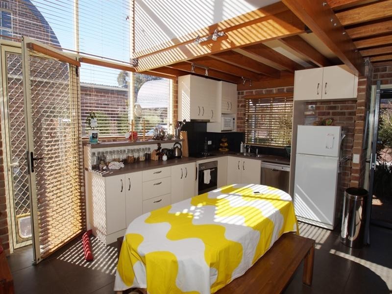 2/6 Eliza Lane, Armidale NSW 2350