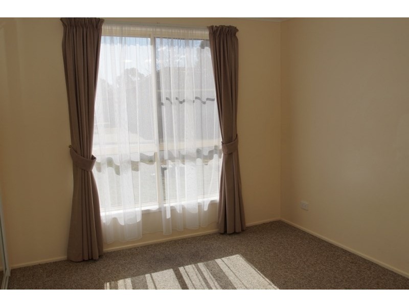 1/3 Grills Place, Armidale NSW 2350