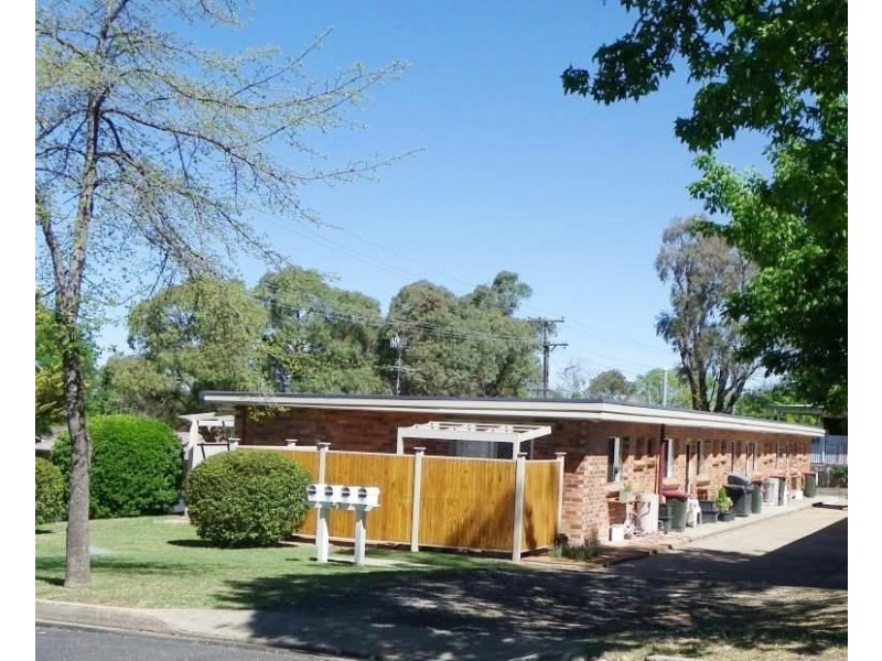 2 Simpson Avenue, Armidale NSW 2350