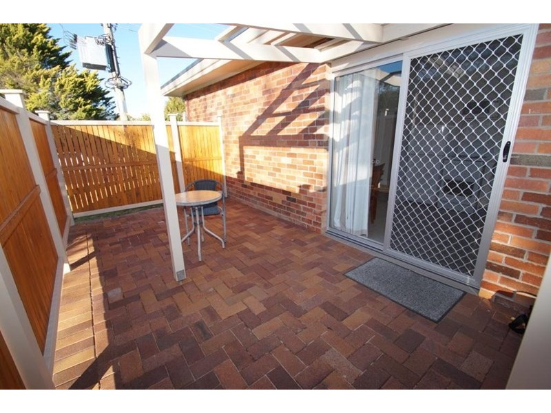 2 Simpson Avenue, Armidale NSW 2350