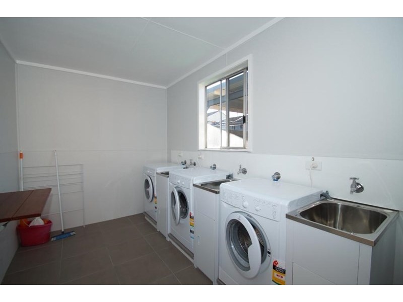 2 Simpson Avenue, Armidale NSW 2350