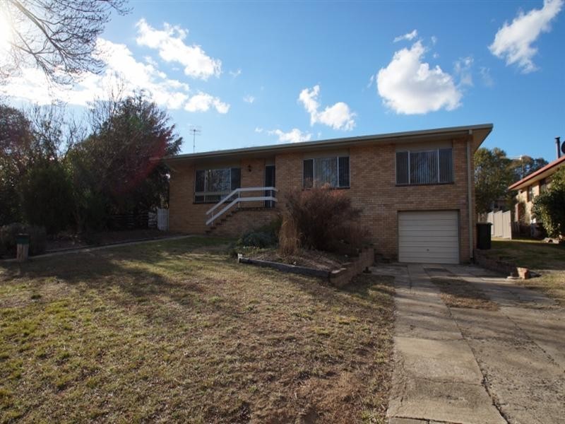 7 Werrina Crescent, Armidale NSW 2350