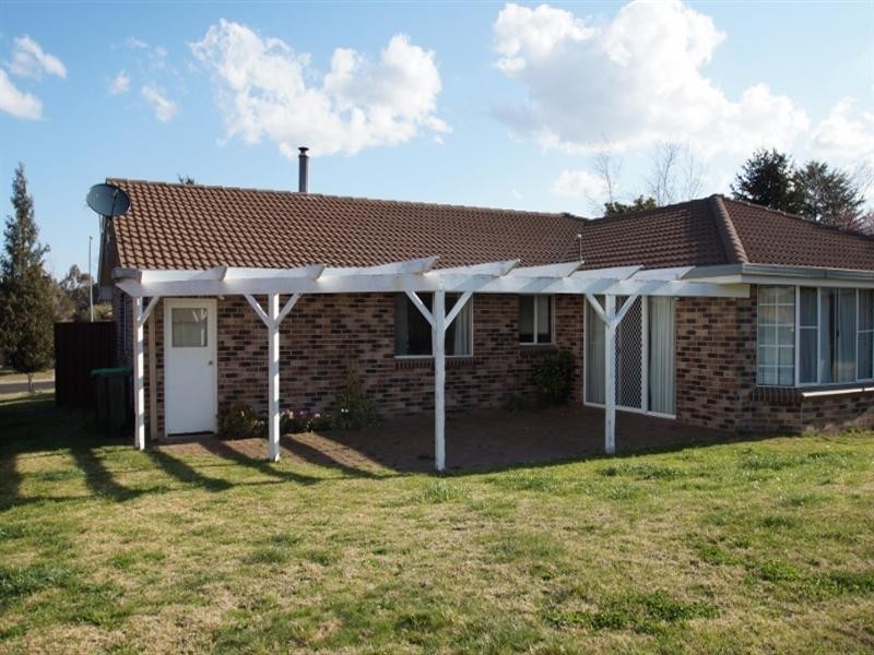 11 Jayne Close, Armidale NSW 2350