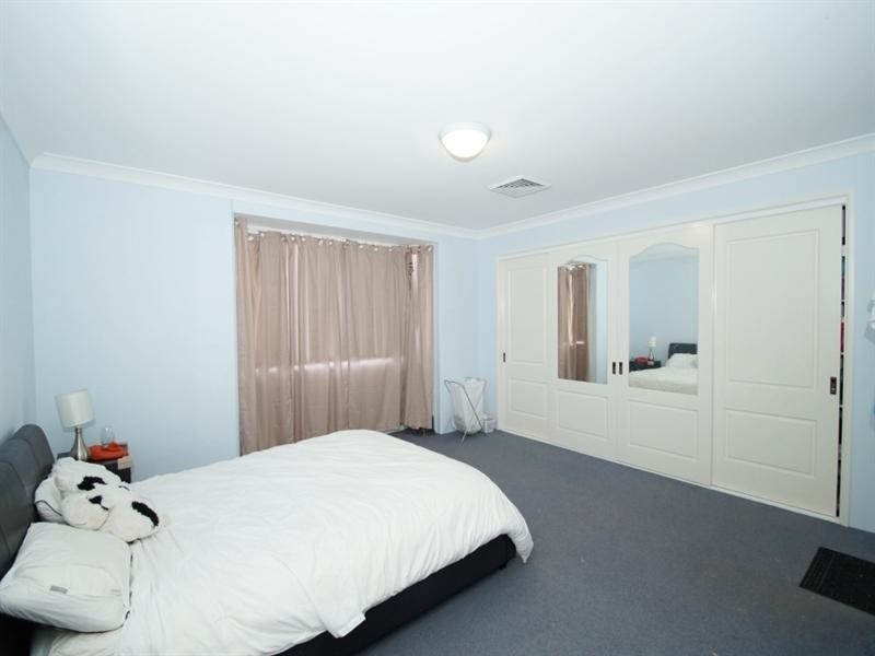 14 Evangeline Crescent, Armidale NSW 2350