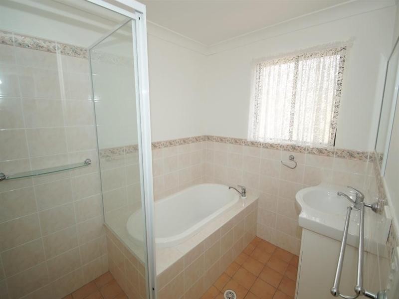 14 Evangeline Crescent, Armidale NSW 2350