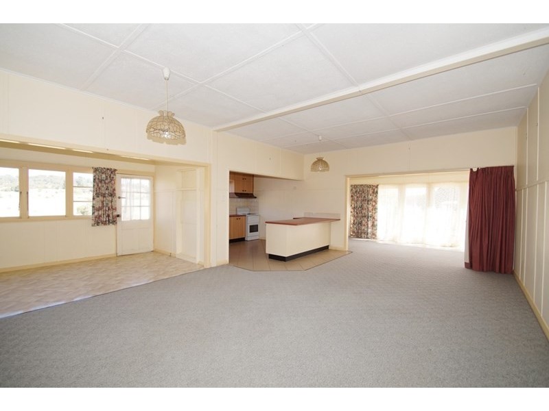 36 Dangarsleigh Road, Armidale NSW 2350