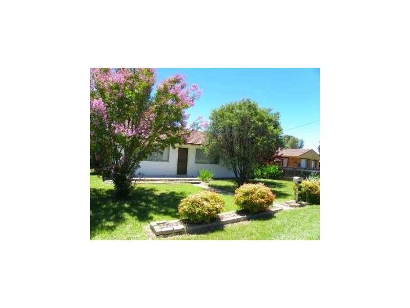 21 James Avenue, Armidale NSW 2350