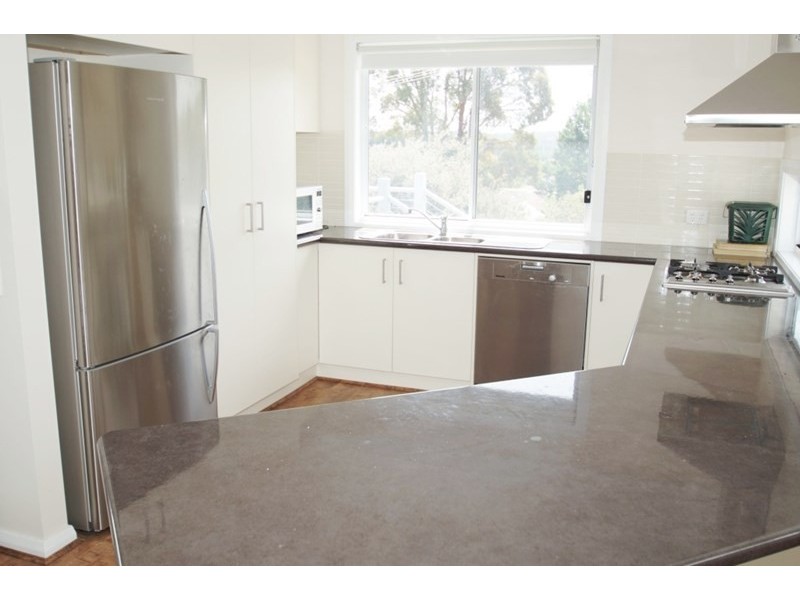 6 Birch Close, Armidale NSW 2350