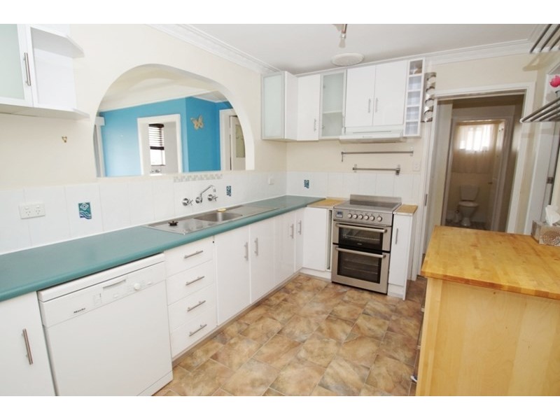 64 Markham Street, Armidale NSW 2350