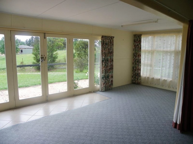 36 Dangarsleigh Road, Armidale NSW 2350