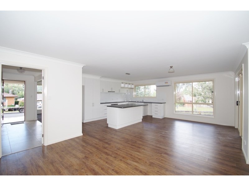 18 Moyes Street, Armidale NSW 2350