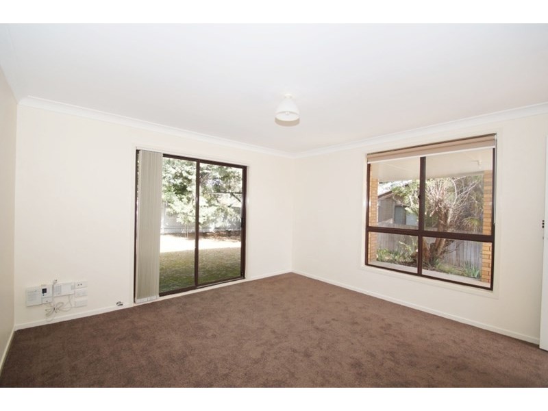 2/21 Verna Close, Armidale NSW 2350