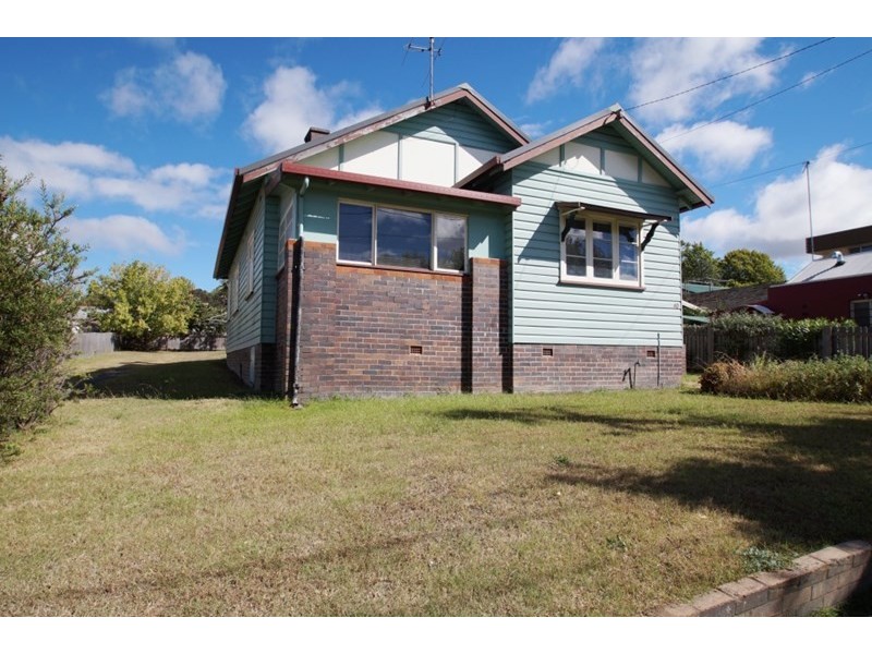 40 Marsh Street, Armidale NSW 2350