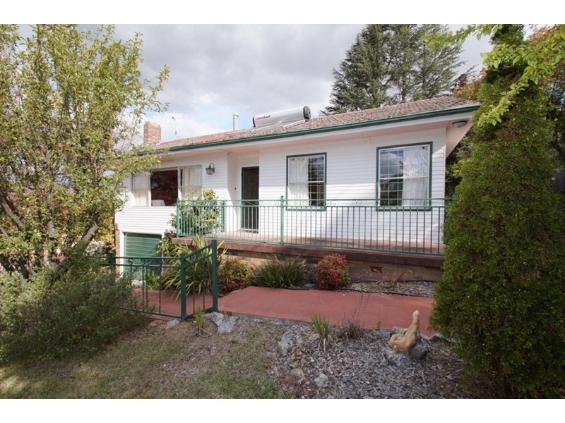 110 Newton Street, Armidale NSW 2350