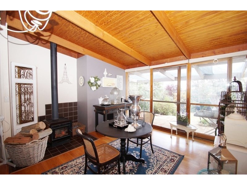 13 Burgess Street, Armidale NSW 2350