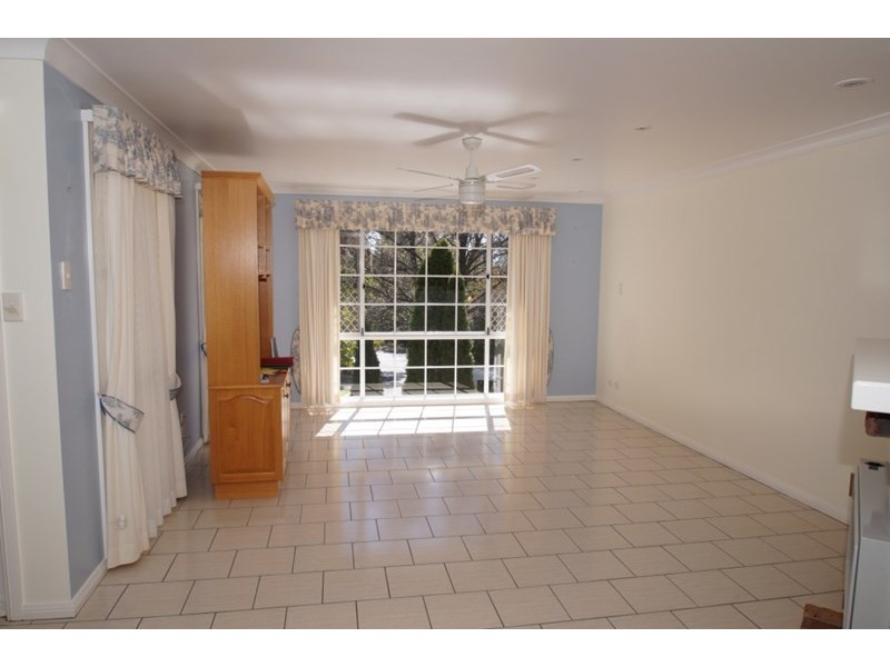 1 Napier Court, Armidale NSW 2350