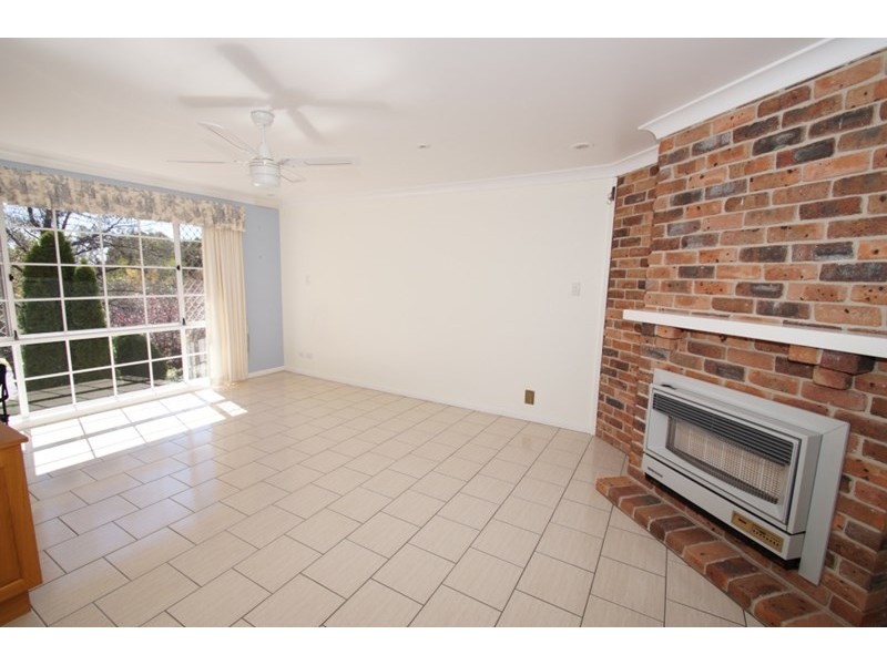 1 Napier Court, Armidale NSW 2350