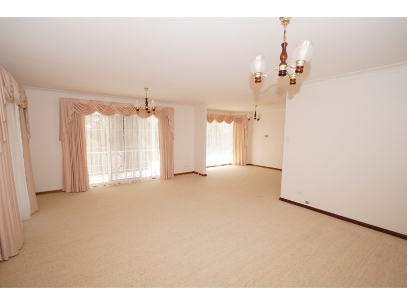 1 Napier Court, Armidale NSW 2350