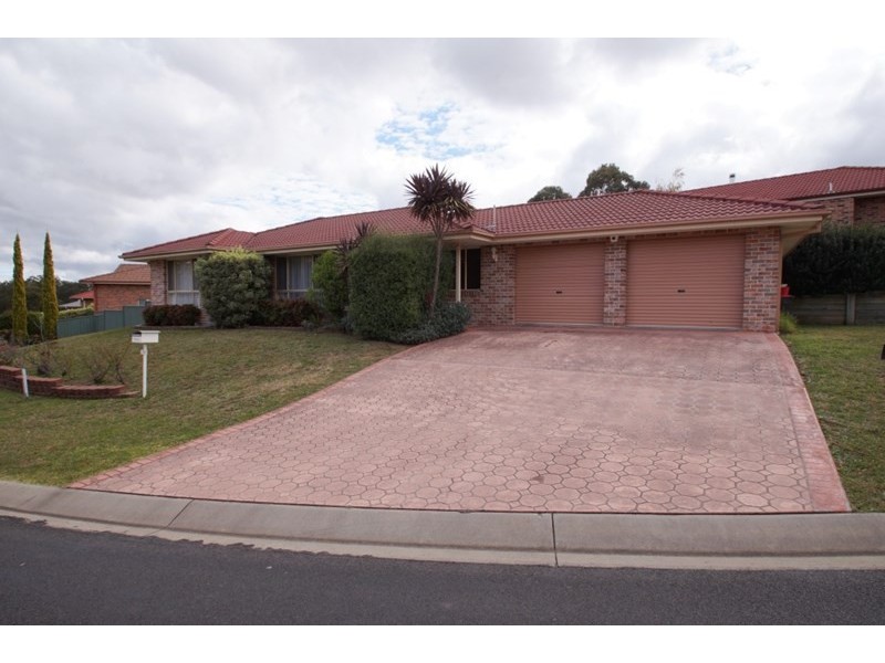 32-34 Norris Drive, Armidale NSW 2350