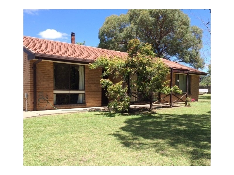 26 Wigan Avenue, Armidale NSW 2350