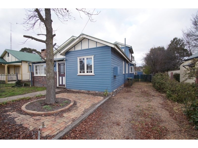 209 Dumaresq Street, Armidale NSW 2350