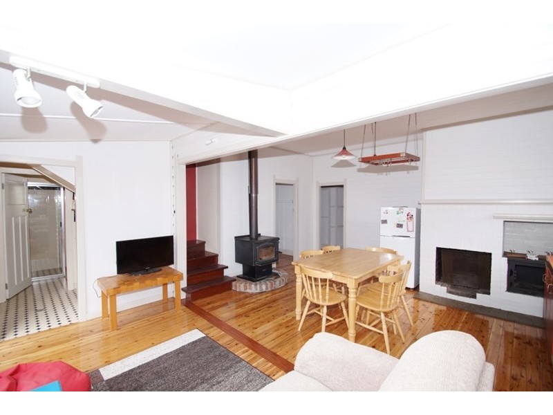 209 Dumaresq Street, Armidale NSW 2350