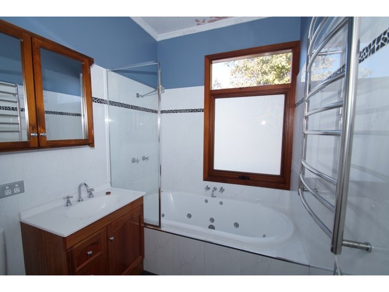 53 Marsh Street, Armidale NSW 2350