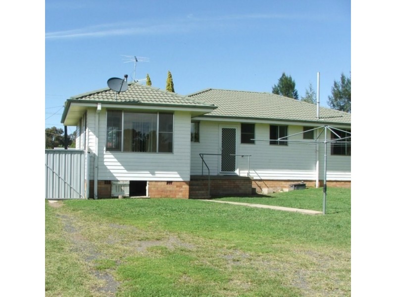 79 Dumaresq Street, Armidale NSW 2350