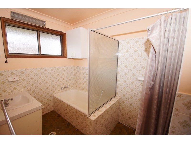 7 Hughes Place, Armidale NSW 2350