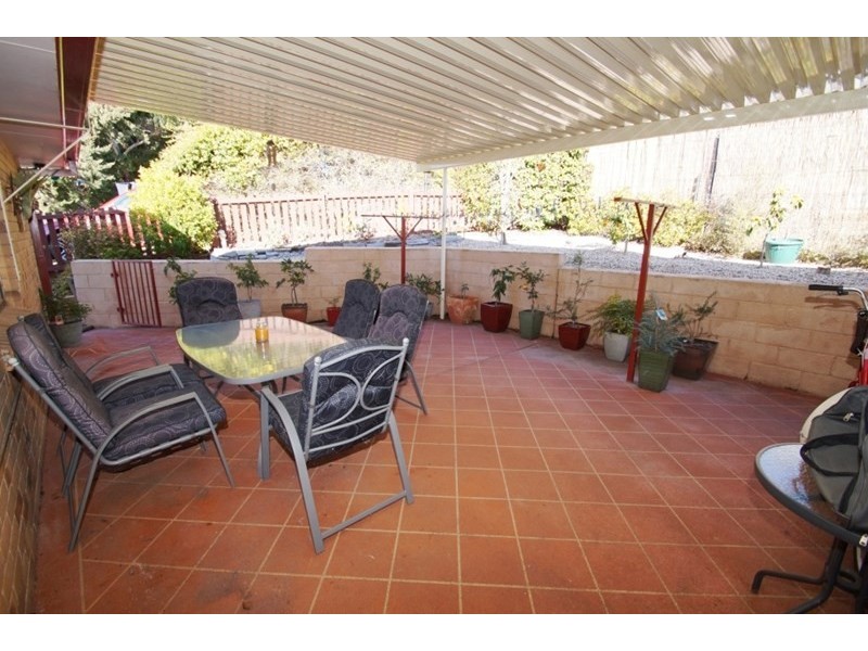 4 Bishop Crescent, Armidale NSW 2350