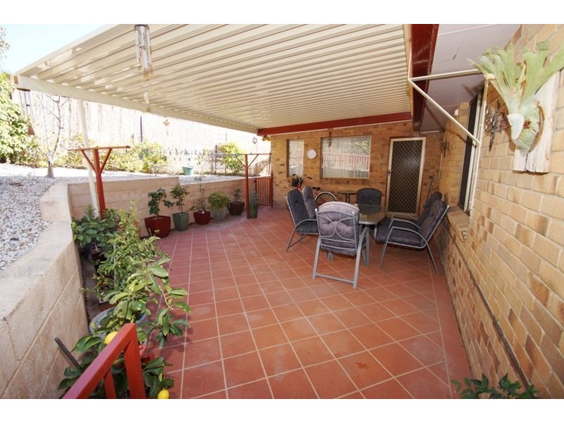 4 Bishop Crescent, Armidale NSW 2350